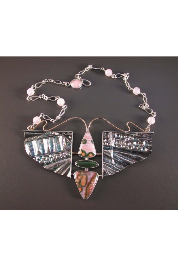 Neckpiece w ocean jasper. SS, jasper, rose quartz, gold.